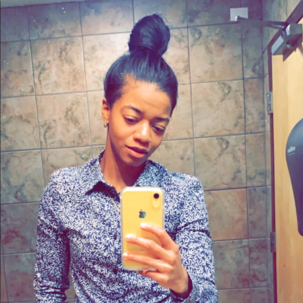 Meet your Posher, Alesia